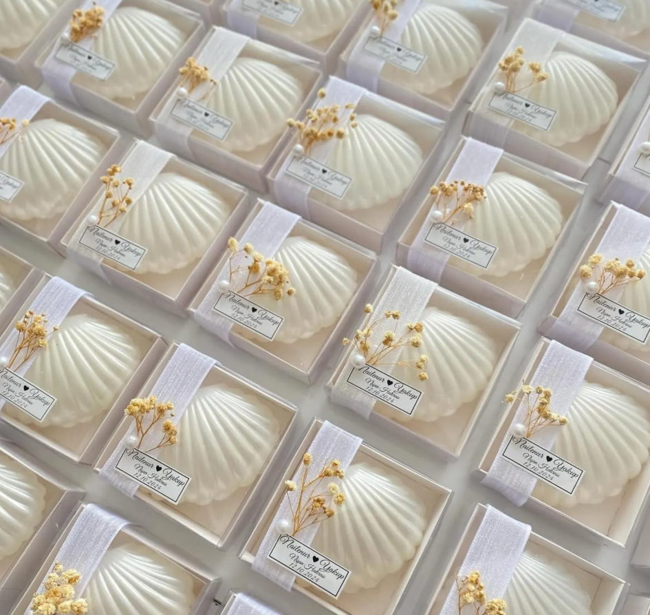 Oyster Candle Favors with Pearls