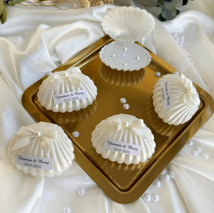 Say Thank You with Custom Guest Favors