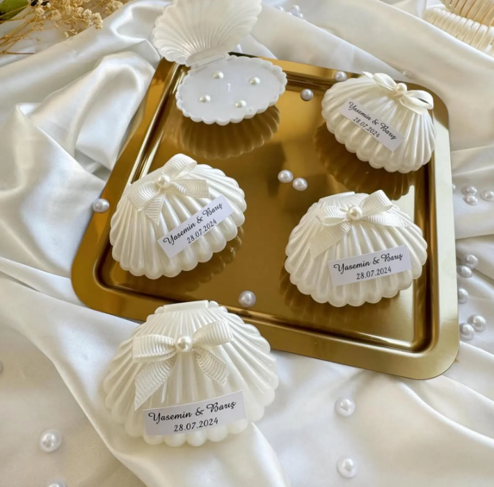 Say Thank You with Custom Guest Favors