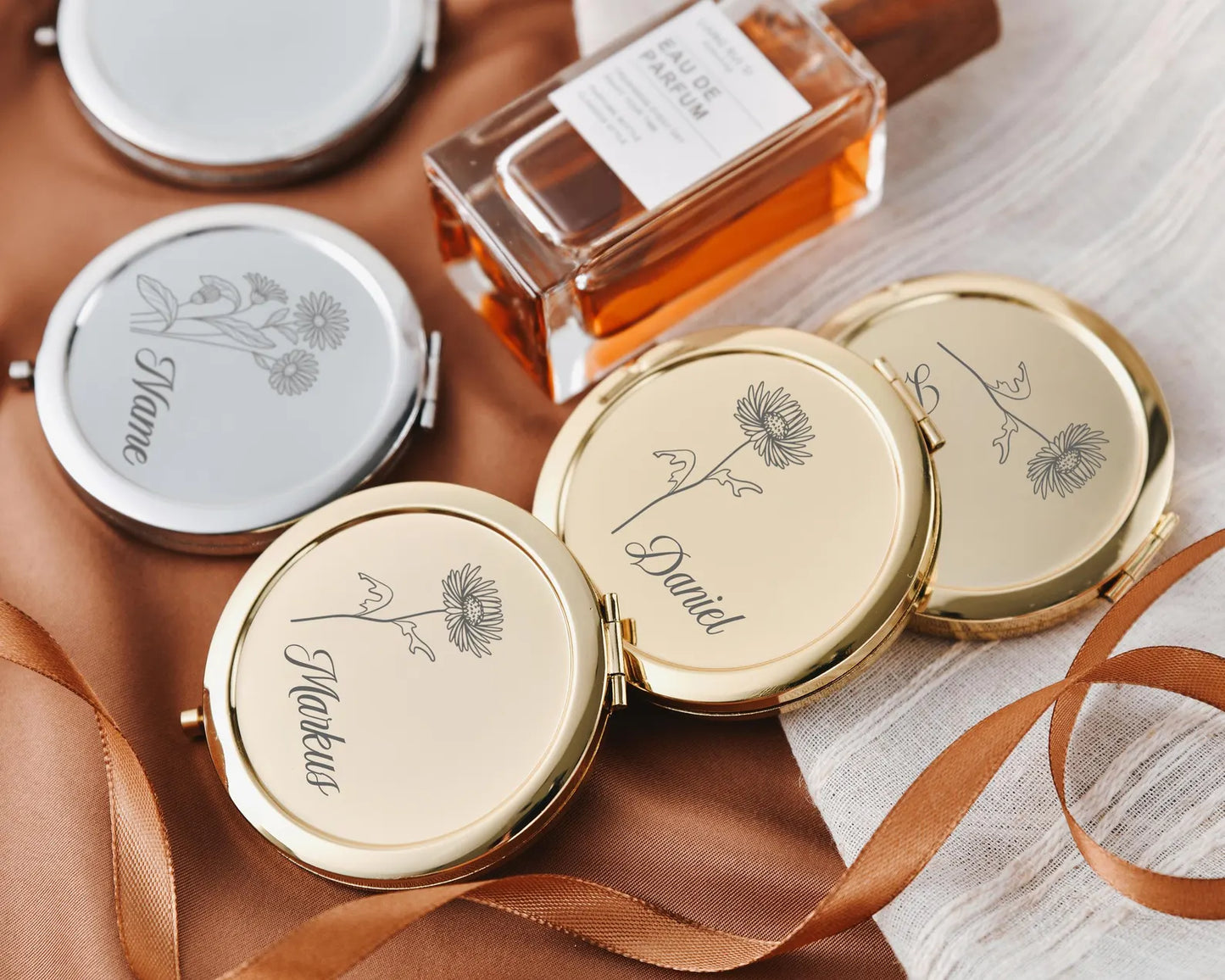 Personalized Compact Mirror, Bridesmaid Gift, Wedding Favor