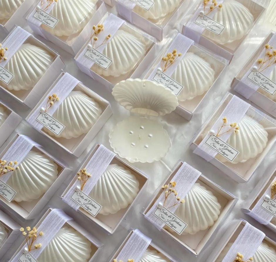 Oyster Candle Favors with Pearls