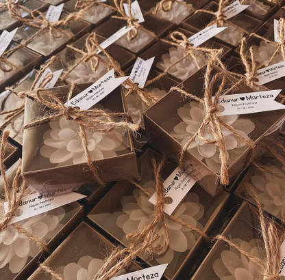 Personalized Rustic Wedding Candle Favors: Bridal Shower Gifts